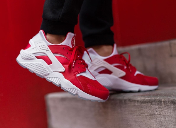 Nike Air Huarache City Milano White University Red (1)