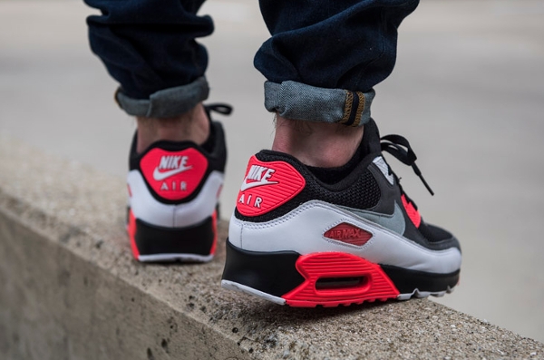 Nike Air Max 90 OG Black Neutral Grey Hyper Crimson (5)