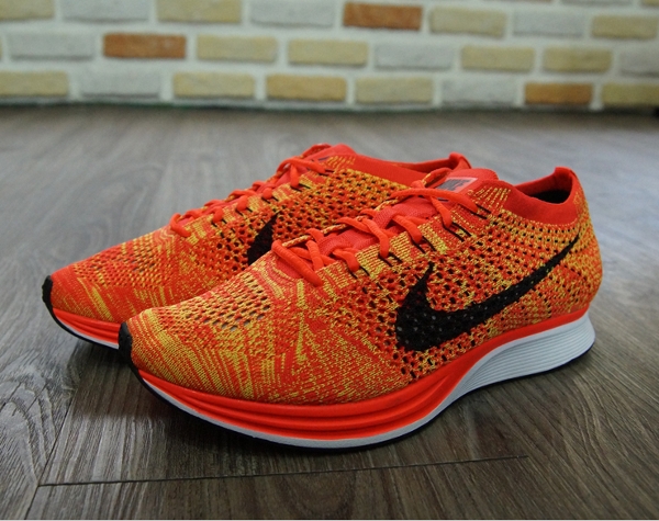 Nike Flyknit Racer Bright Crimson Volt (1)