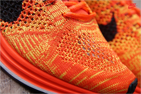 Nike Flyknit Racer Bright Crimson Volt (4)