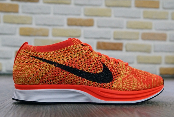 Nike Flyknit Racer Bright Crimson Volt (5)