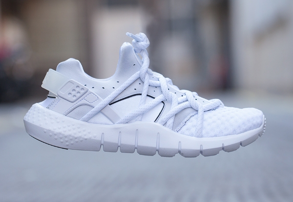 Nike Huarache Natural Motion White Sail (1)