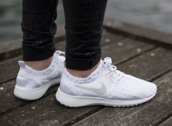 Nike juvenate blanche on sale