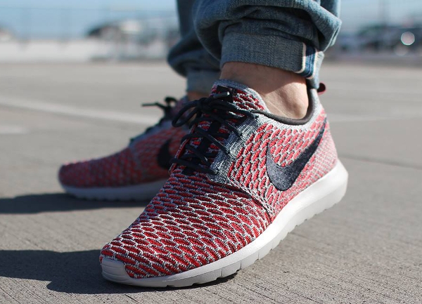 Nike Roshe NM Flyknit Anthracite Bright Crimson (1)