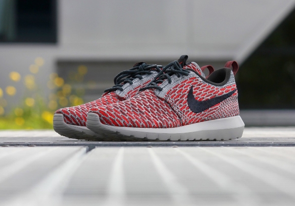 Nike Roshe NM Flyknit Anthracite Bright Crimson (3)