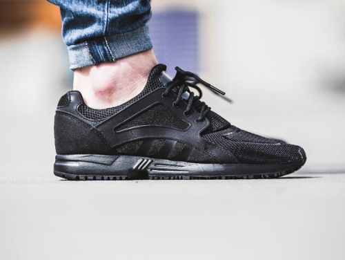 adidas Racer Lite Triple Black - Chaussures adidas - Chausport