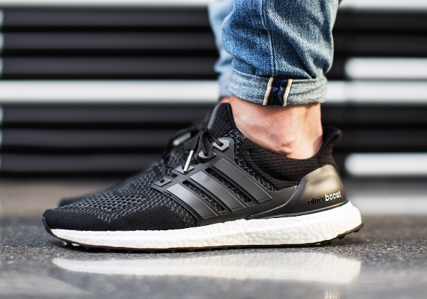 ultra boost black 2015