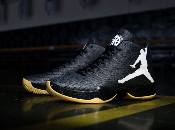 Air Jordan XX9 Q54 (1)