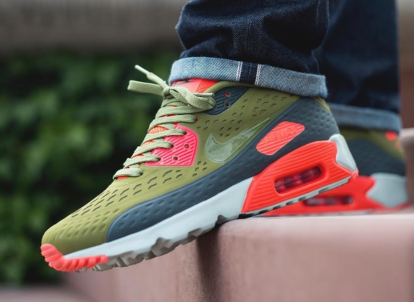 Air Max 90 Ultra BR Infrared Scenery Green aux pieds