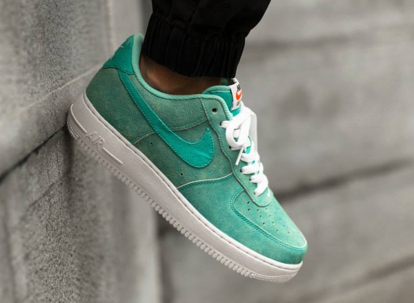 Nike Air Force 1 Low Light Retro Light Aqua Yatch Club (2)