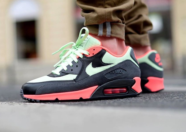 nike air max 90 essential vapor