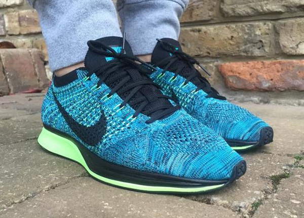 Nike Flyknit Racer Blue Lagoon Sneakers actus