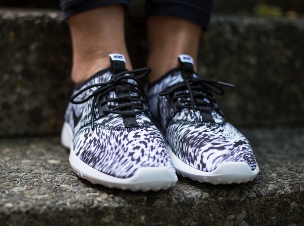 nike femme zebre