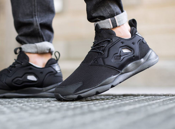 reebok black furylite