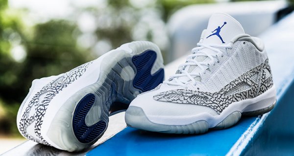 Air Jordan 11 IE Low Cobalt