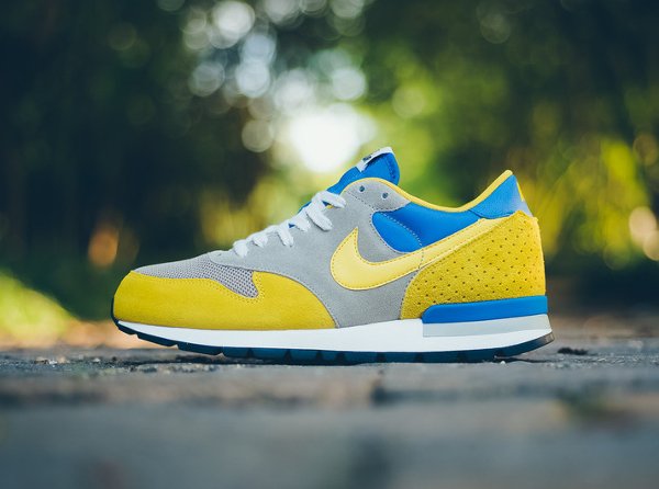 Nike Air Epic QS Bamboo Vivid Sulfur (1)