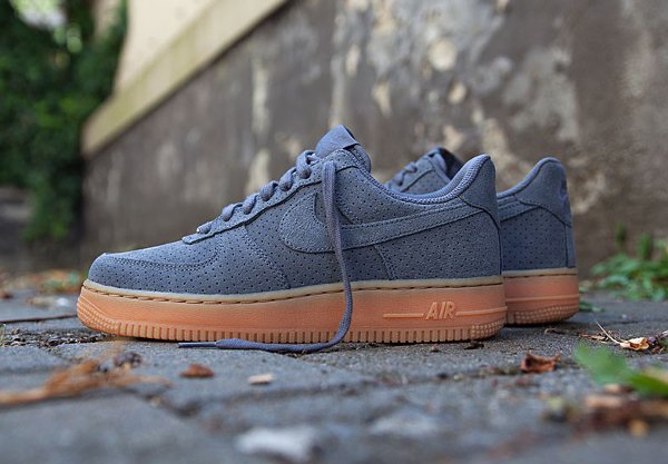 Nike Air Force 1 Low Suede Dark Grey Gum (2)