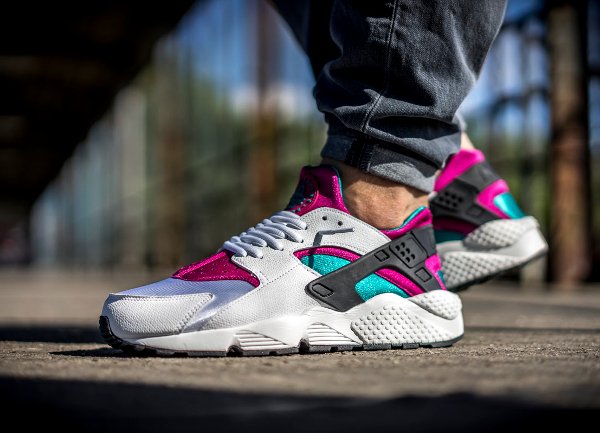 Nike Air Huarache White Emerald Fuchsia (1)