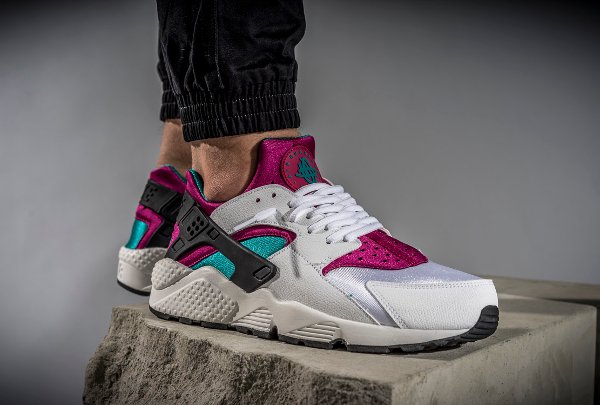 Nike Air Huarache White Emerald Fuchsia (2)