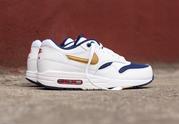 Nike Air Max 1 Essential White Metallic Gold  (1)