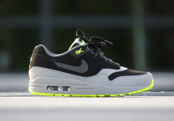 Nike Air Max 1 Leather 'Neon'  (1)