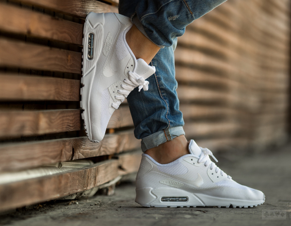 air max 90 hyperfuse id