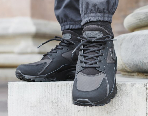 nike air max 93 triple black