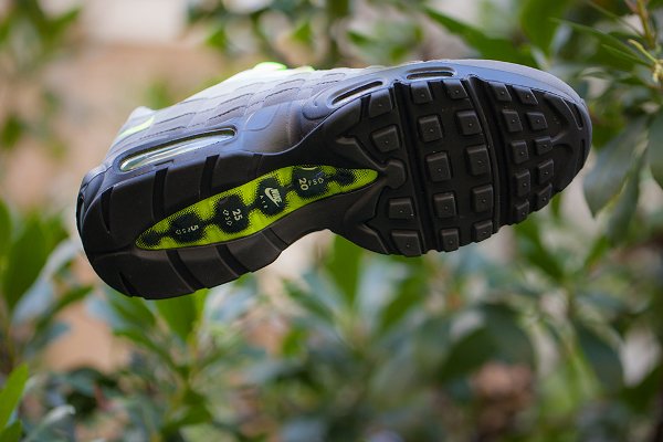 Nike Air Max 95 OG Black Volt-Safety Orange QS (10)