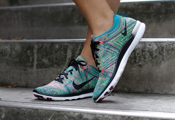 Nike Free TR 5 Flyknit Radiant Emerald Pink Pow  (12)