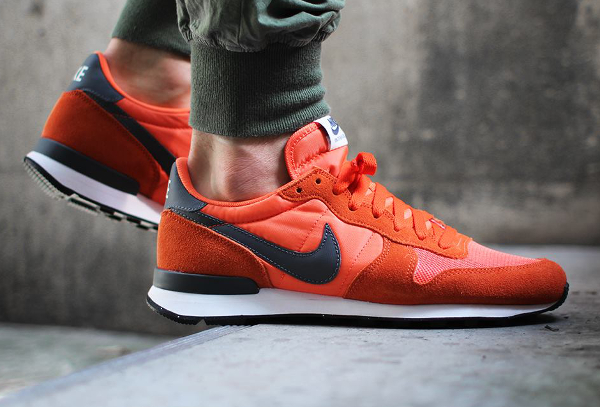 nike internationalist grey orange