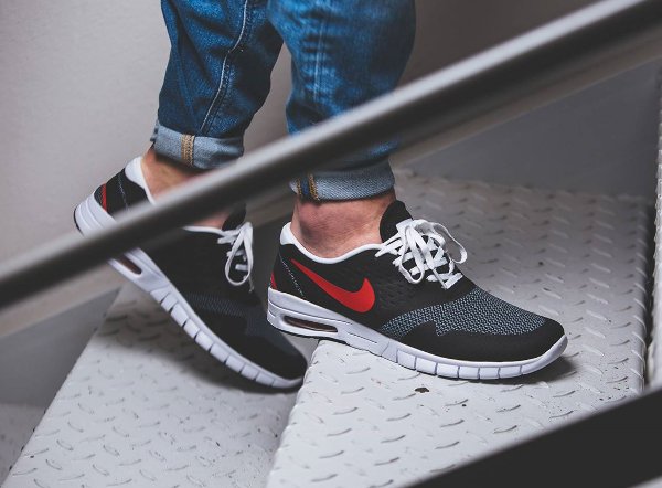 Nike Koston 2 Max Black Grey University Red 2 600x442