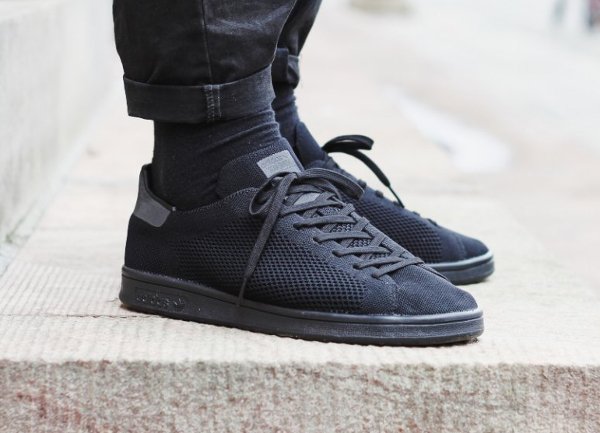 adidas black stan smith primeknit