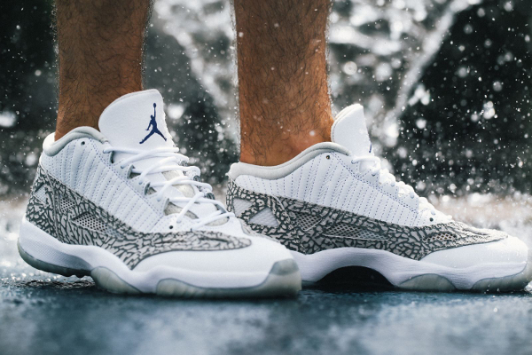 Air Jordan 11 IE Low Cobalt Retro 2015 Sneakers actus