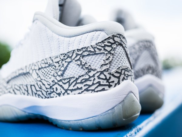 Air Jordan 11 IE Low White Cobalt Zen Grey (2)