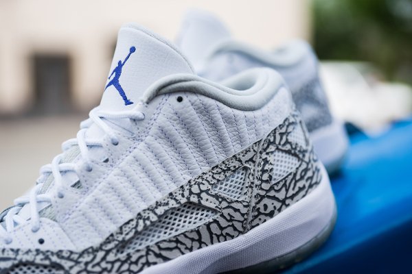 Air Jordan 11 IE Low White Cobalt Zen Grey (4)