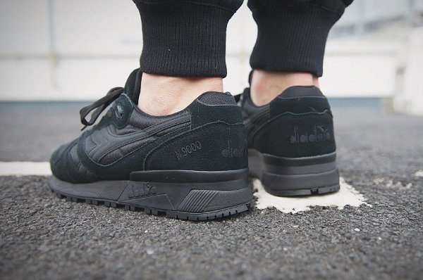 diadora n9000 triple black