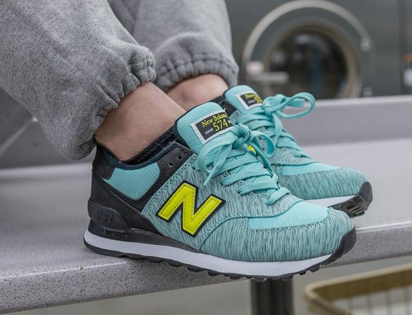 New Balance WL 574 Sweatshirt Aqua (1)