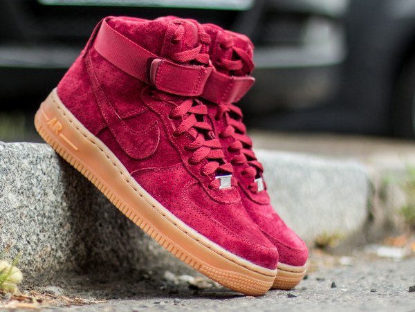 datos James Dyson Oclusión Nike Air Force 1 High Suede Team Red Gum | Sneakers-actus