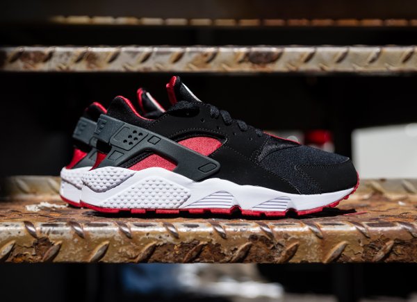 Nike Air Huarache Black University Red  (1)