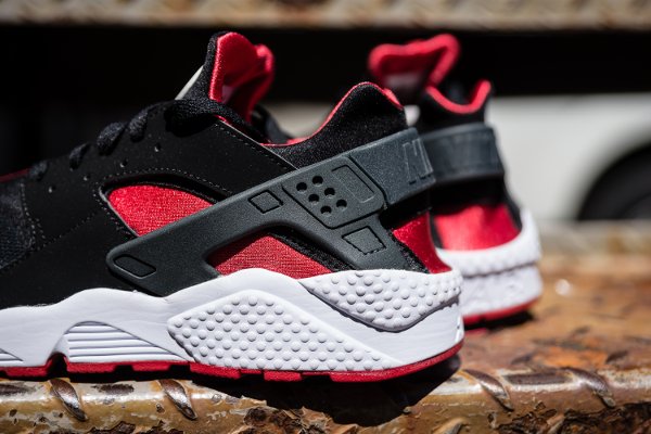 Nike Air Huarache Black University Red  (3)