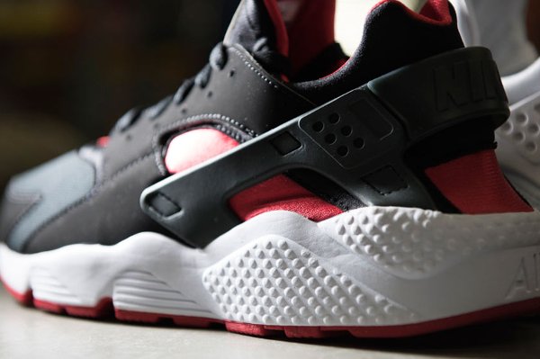 Nike Air Huarache Black University Red  (4)