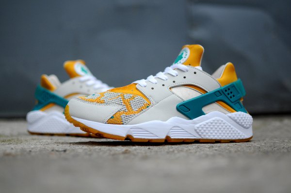 Nike Air Huarache Emerald Canyon Gold (2)