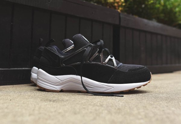 Nike Air Huarache Light Black White Light Brown  (3)