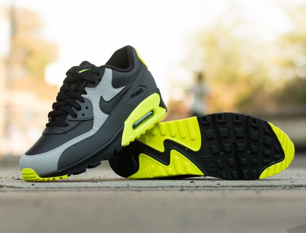 Nike Air Max 90 LTR Black Grey Volt (3)