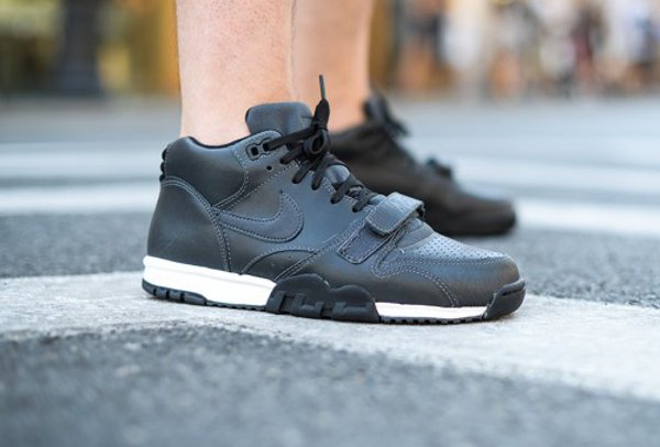 Nike Air Trainer 1 Mid Anthracite Black (1)