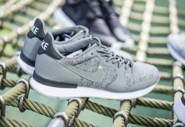 Nike Internationalist TP Cool Grey Black