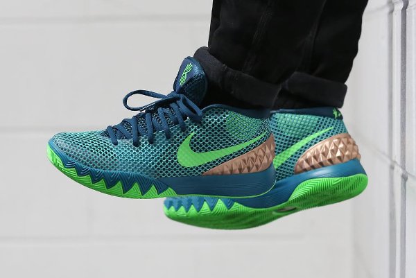 Nike Kyrie 1 Australia aux pieds