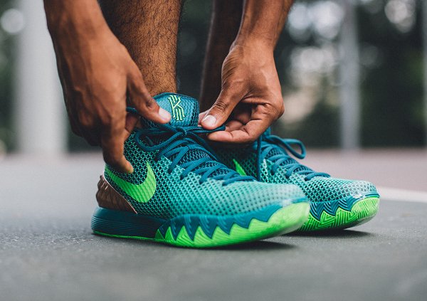 Nike Kyrie 1 Teal Green Emerald Bronze (11)