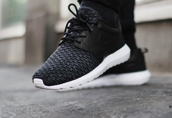 Nike Roshe One Flyknit Premium Black Dark Grey  (4)