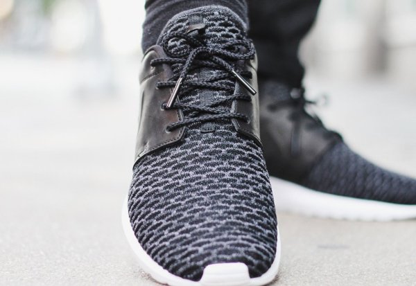 Nike Roshe One Flyknit Premium Black Dark Grey  (5)